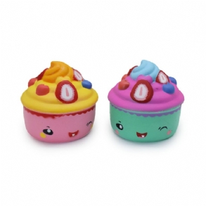 Lassú Visszapattanó Pu Squeezetoys Szimuláció Rajzfilm Fánktorta Fagylaltok Nyomásmentesítő Squishy Játékok Szín Véletlenszerű