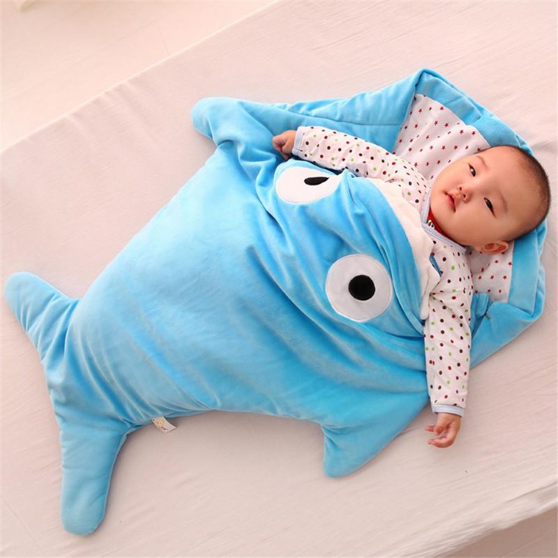 Baby Shark Takaró Hálózsák